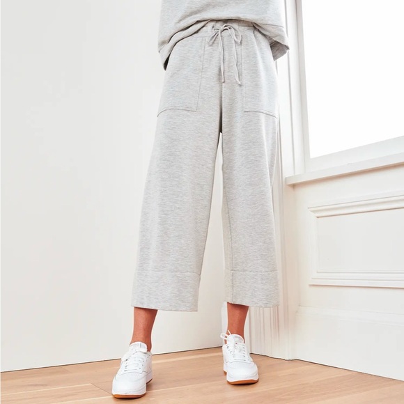 NWT SuperSoft Fleece Cropped Wide Leg Pants in heather grey, size S - Picture 3 of 8